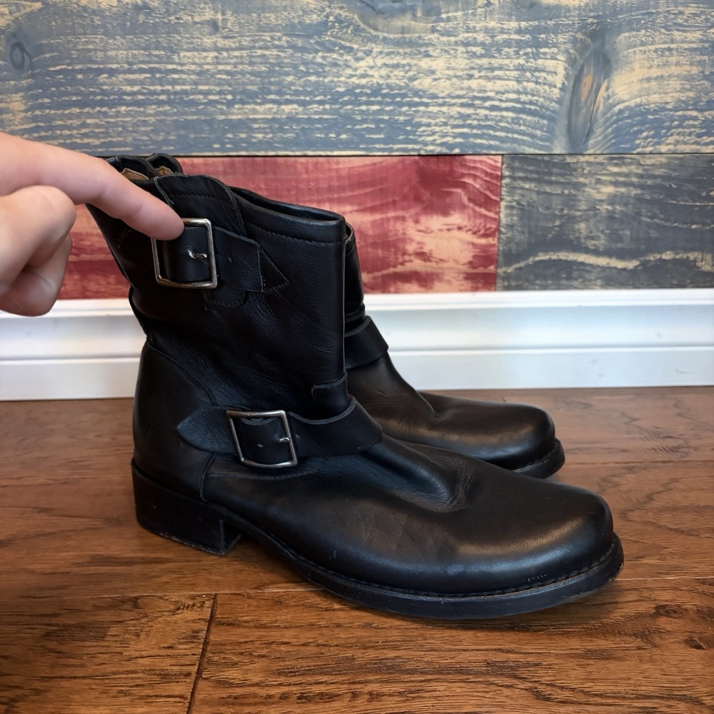 Frye Vicky Engineer Boots Women 8.5B Black Leather Buckle Moto Biker Short